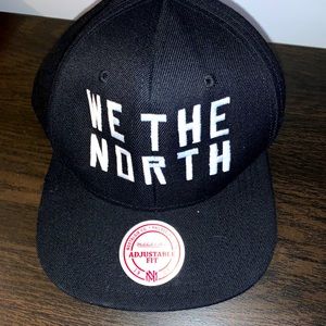 We the north hat ajustable